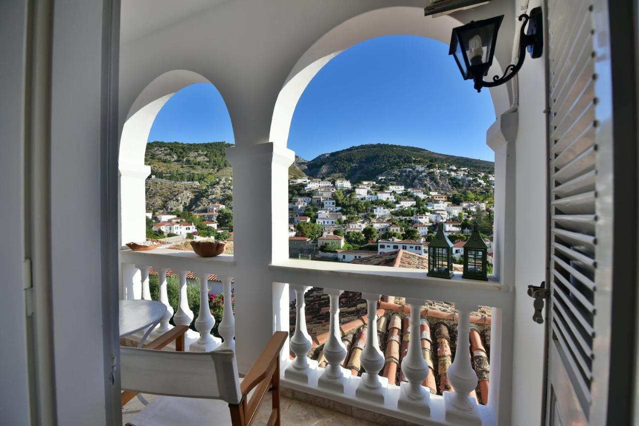 Feel At Home - Family House In Hydra المظهر الخارجي الصورة